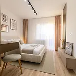 Apartment Matisse Coresi With Free Private Parking *