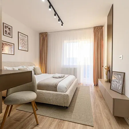 Apartment Matisse Coresi With Free Private Parking *