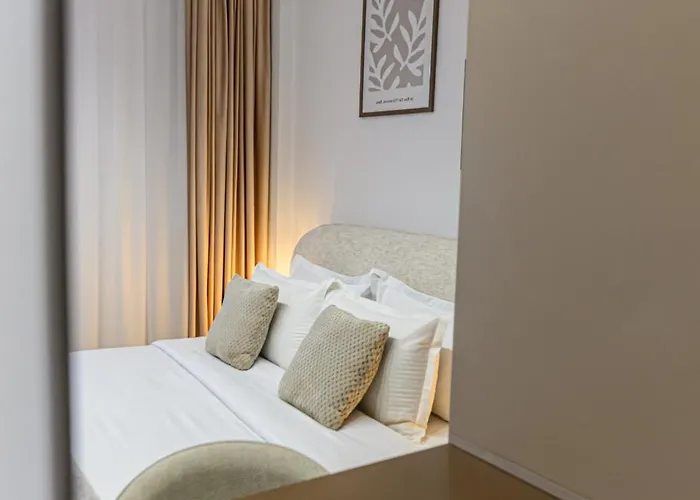 Apartment Matisse Coresi With Free Private Parking Brasov