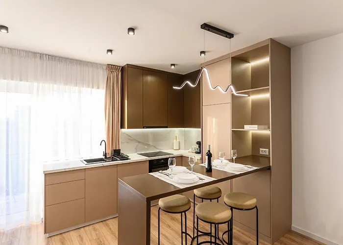 Apartment Matisse Coresi With Free Private Parking Brasov