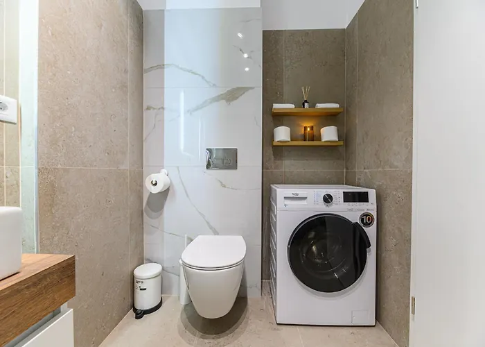 Matisse Coresi With Free Private Parking Apartment *